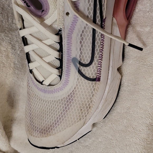 Nike Air Max 2090 - Picture 2 of 8